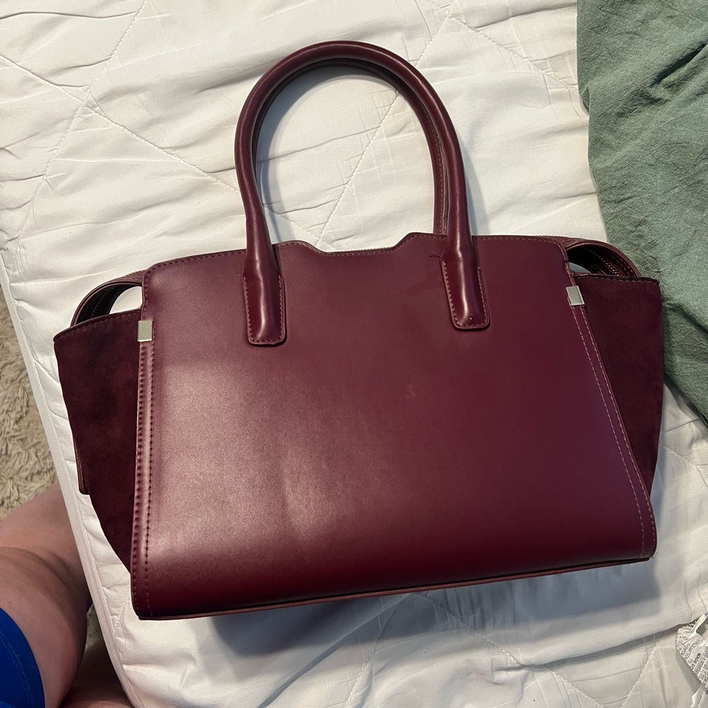 Elegant Burgundy Women’s Leather Tote Bag